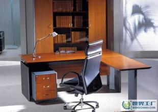 走進(jìn)上海盈滿家具廠 專(zhuān)注打造多元化高品質(zhì)家具